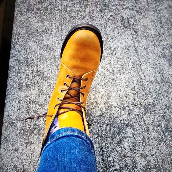 Dr. Martens Felicity Leather tie up boots M8/ W10 main image 16